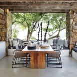 lookout_ext_dining1